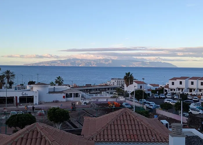 El Marques Townhouse *