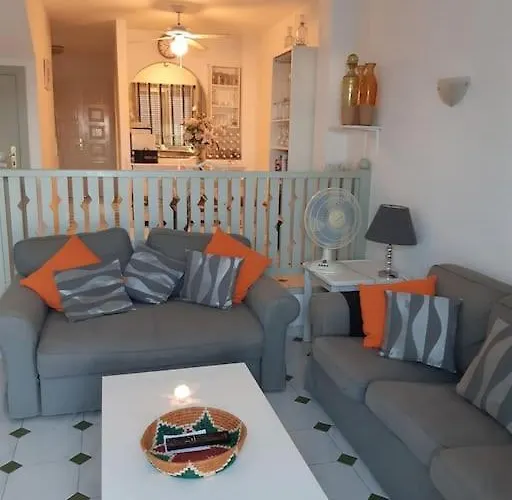 아파트 El Marques Townhouse *